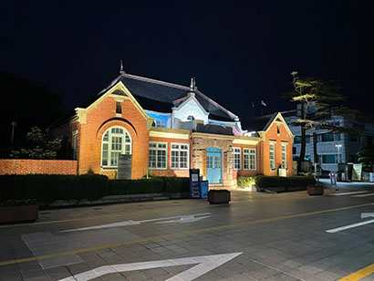 The Light of Gunsan, Blooming in Flowers